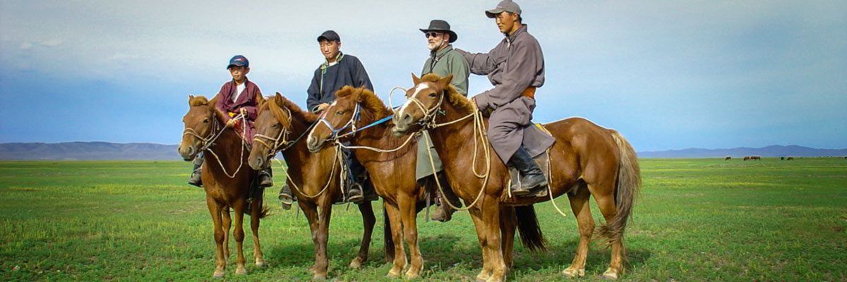 Steppenfuchs Reisen - mongolische Reiter