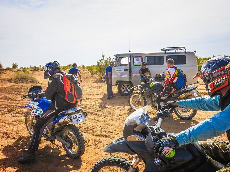Steppenfuchs Reisen - Mit der Motorradgruppe in der Gobi